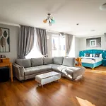Boardinghouse City Home