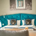 Boardinghouse City Home
